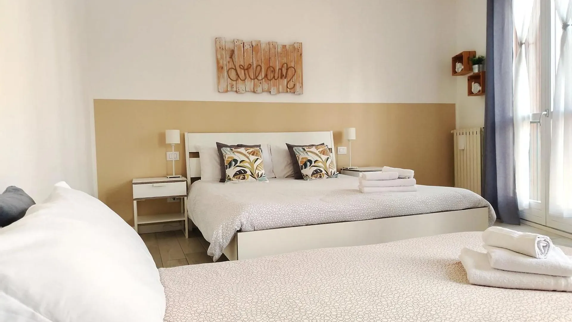 Le Mura Apartment Peschiera del Garda 0*,  Italien