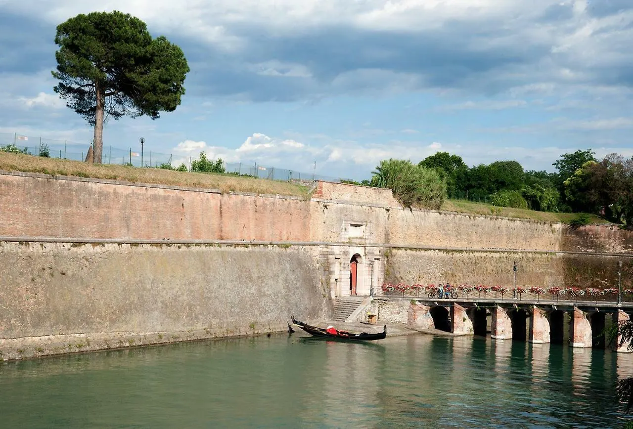 Le Mura Apartment Peschiera del Garda Italien